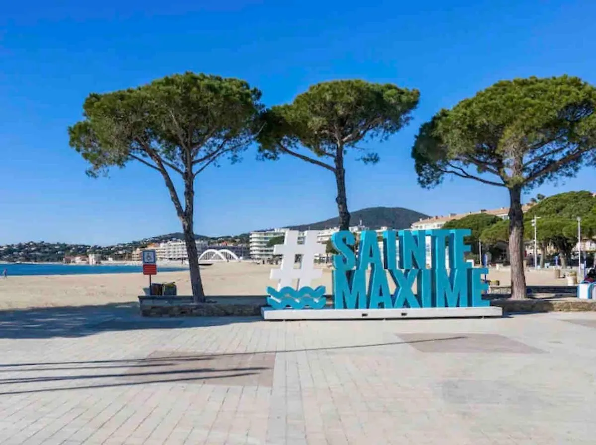 Charmant 2P Entierement Renove , Piscine , 1 Km De La Plage Sainte-Maxime Fransa